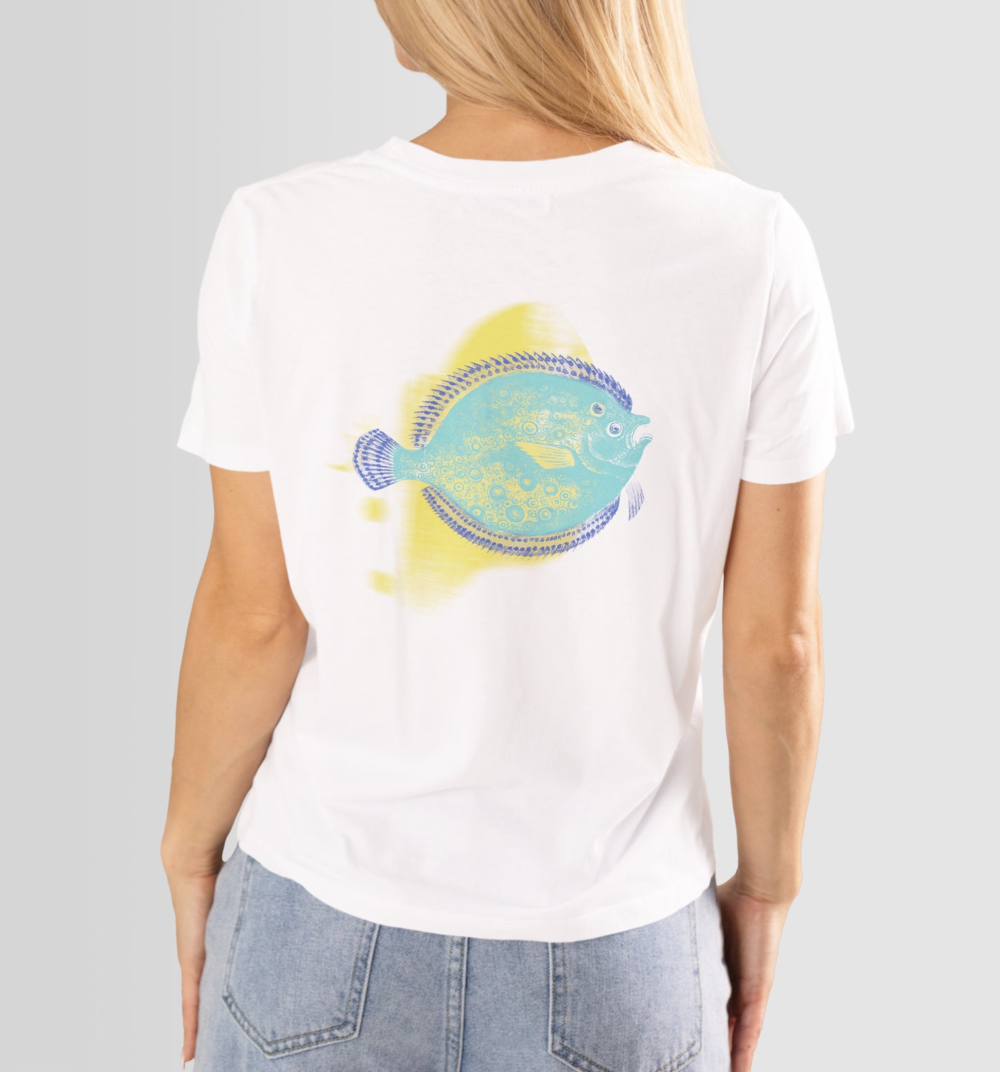 White t-shirt with fish print |