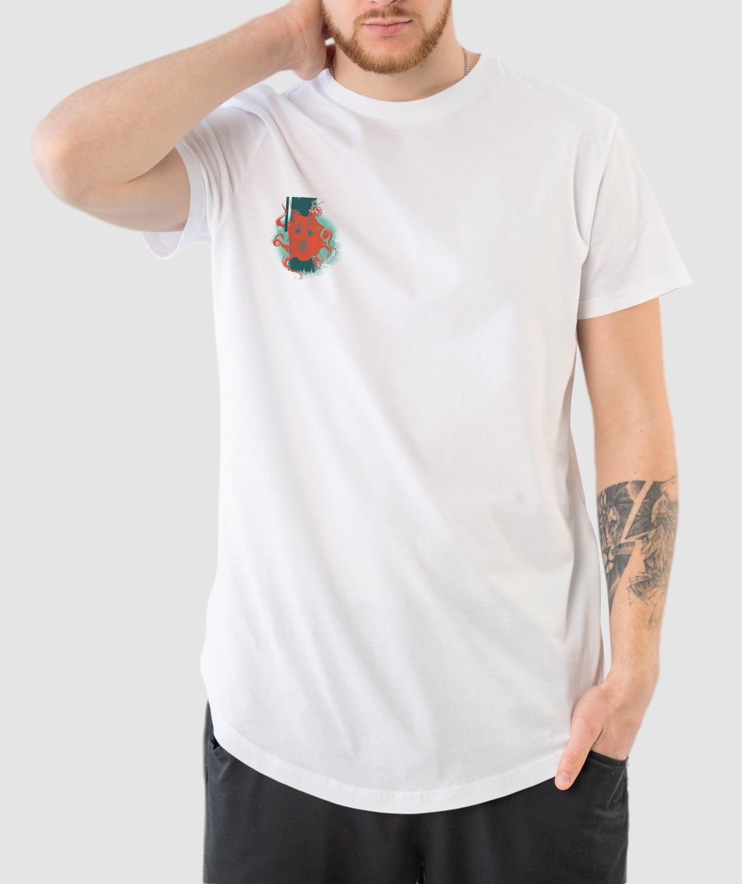 White t-shirt with octopus print |