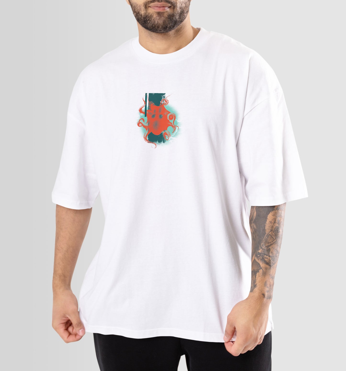 White t-shirt with octopus print |